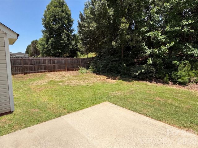 11528 Erwin Ridge Avenue, Charlotte, NC 28213