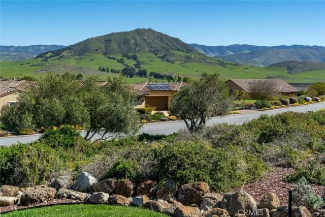 1675 Nasella Lane, San Luis Obispo, CA 93405