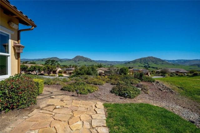 1675 Nasella Lane, San Luis Obispo, CA 93405
