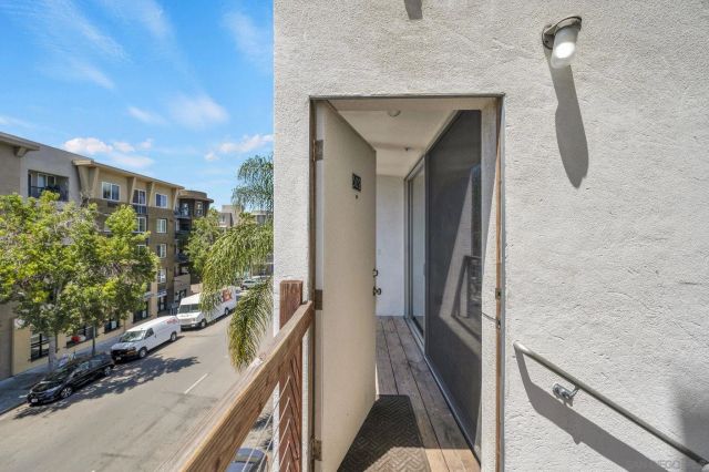 1941 Columbia 302, San Diego, CA 92101