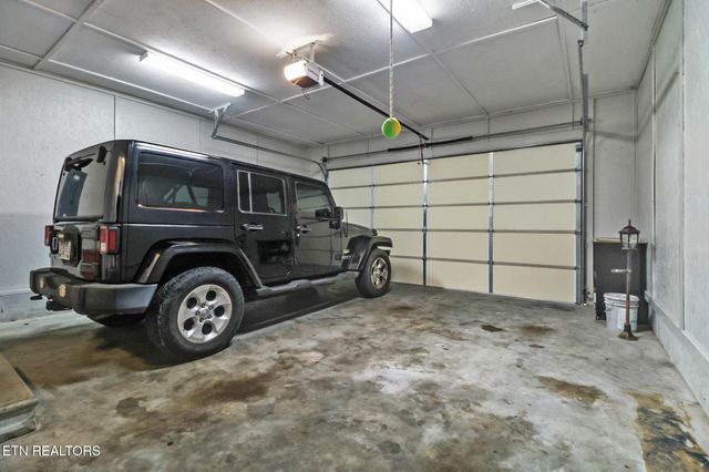 239 Golden Brook Drive, Crossville, TN 38555