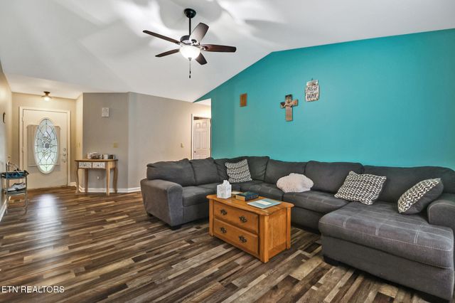 239 Golden Brook Drive, Crossville, TN 38555