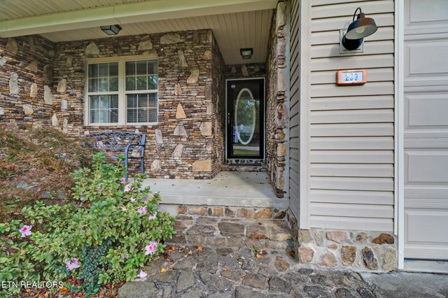 239 Golden Brook Drive, Crossville, TN 38555