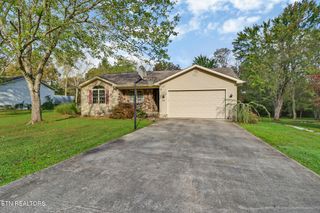 239 Golden Brook Drive, Crossville, TN 38555