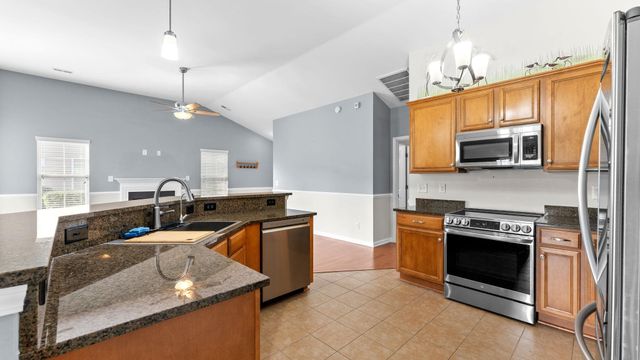 229 Southern Breezes Circle, Murrells Inlet, SC 29576