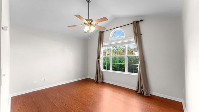229 Southern Breezes Circle, Murrells Inlet, SC 29576