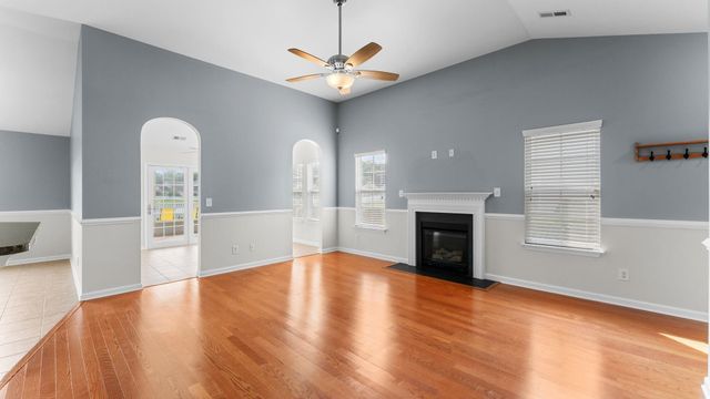 229 Southern Breezes Circle, Murrells Inlet, SC 29576