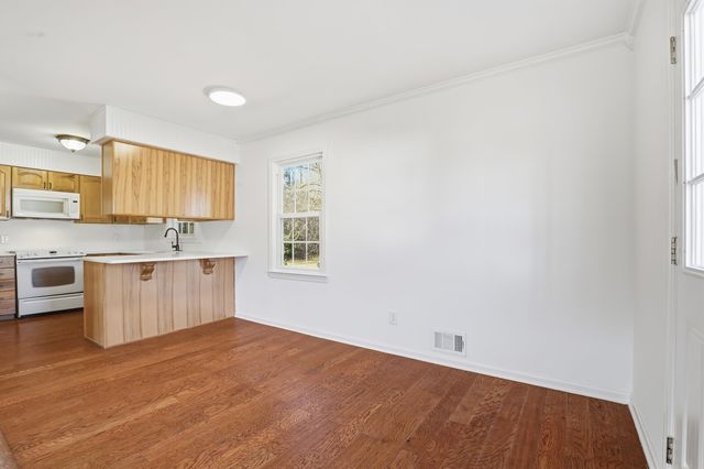 513 E Turner Street, Landrum, SC 29356