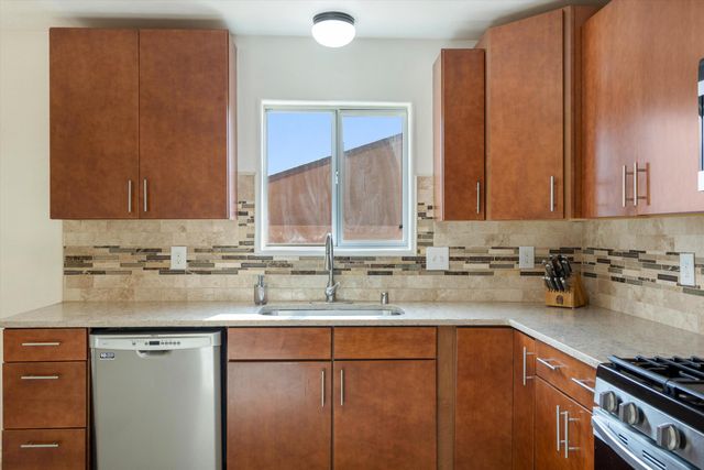 328 Tigris Road NE, Rio Rancho, NM 87124