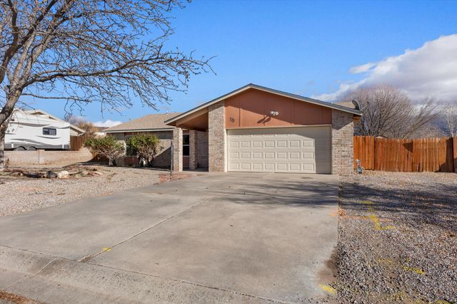 328 Tigris Road NE, Rio Rancho, NM 87124