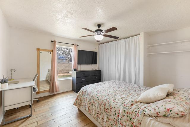 328 Tigris Road NE, Rio Rancho, NM 87124