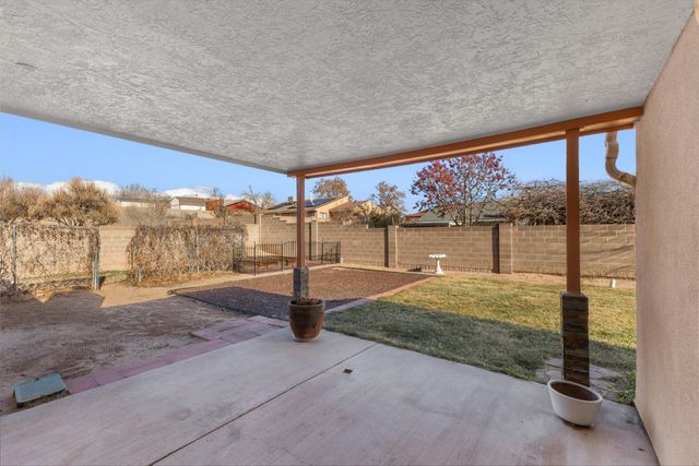 328 Tigris Road NE, Rio Rancho, NM 87124