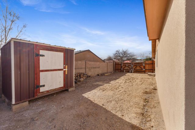 328 Tigris Road NE, Rio Rancho, NM 87124