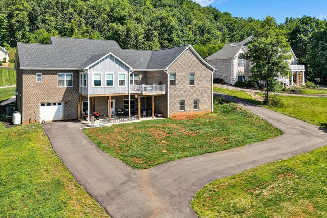 478 Summit DR, Rocky Mount, VA 24151