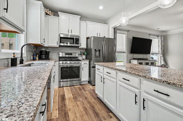 303 Hartland Place, Simpsonville, SC 29680