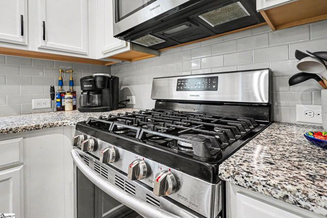 303 Hartland Place, Simpsonville, SC 29680