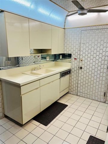 800 NE 195th Street 307, Miami, FL 33179