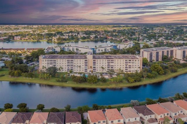 800 NE 195th Street 307, Miami, FL 33179