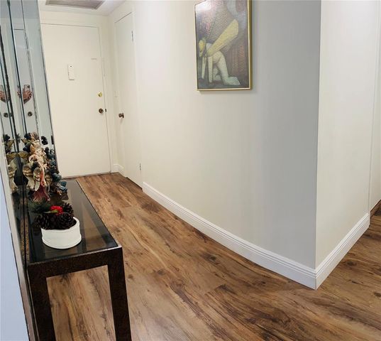 800 NE 195th Street 307, Miami, FL 33179