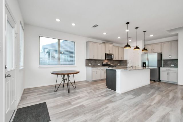 9607 Slumbering Willow Lane, Richmond, TX 77406