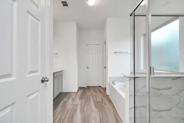 9607 Slumbering Willow Lane, Richmond, TX 77406