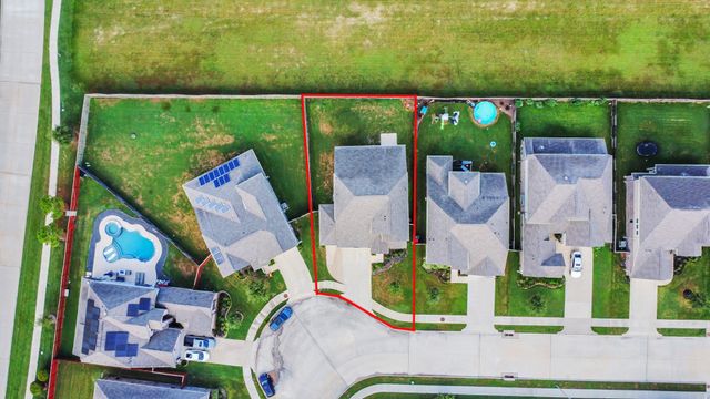 9607 Slumbering Willow Lane, Richmond, TX 77406