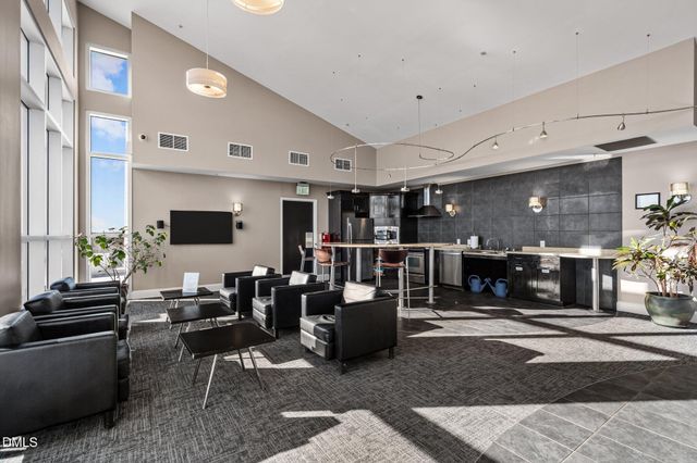 400 W North Street 826, Raleigh, NC 27603
