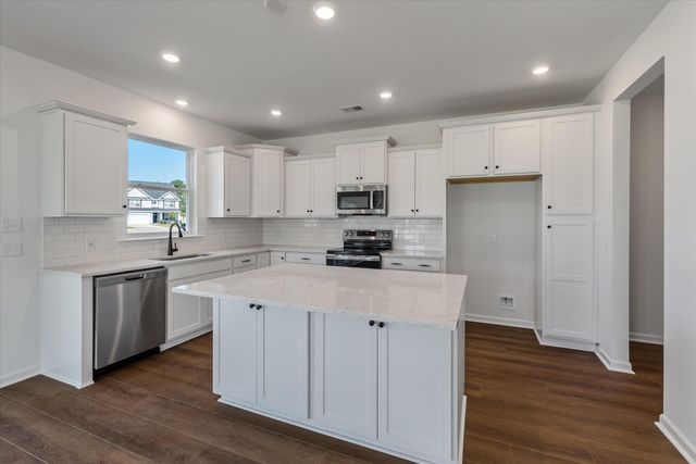 379 Blue Oak Drive, Moncks Corner, SC 29461