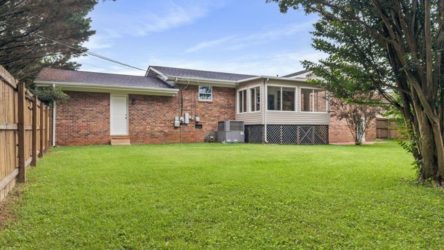 2307 Brookhaven Circle, Chattanooga, TN 37421