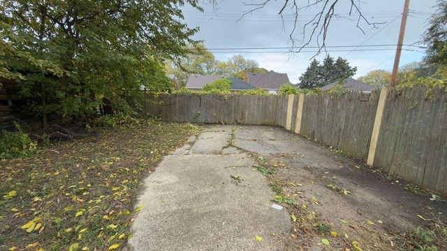 8518 Sussex Street, Detroit, MI 48228
