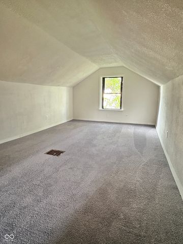 2012 S 19th Street, New Castle, IN 47362