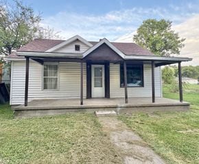 2012 S 19th Street, New Castle, IN 47362