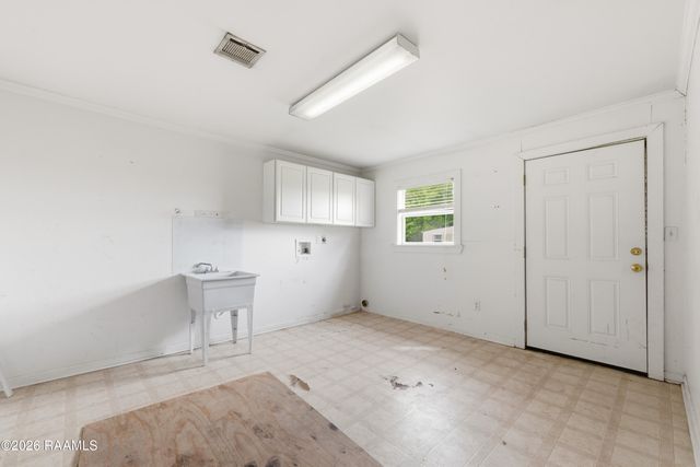 132 Canary Lane, Duson, LA 70529