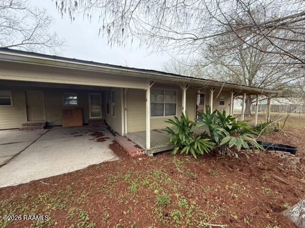 132 Canary Lane, Duson, LA 70529