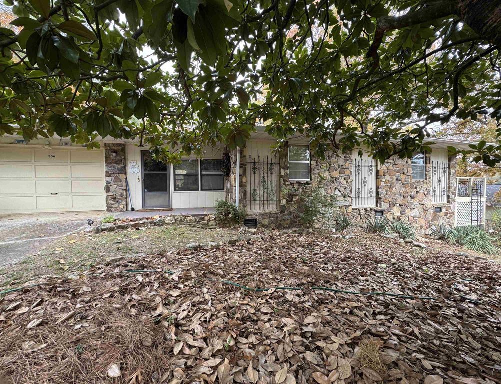 306 Amethyst Lane, Horseshoe Bend, AR 72512