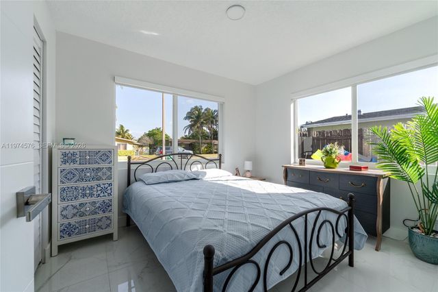 7100 SW 19th Ter, Miami, FL 33155