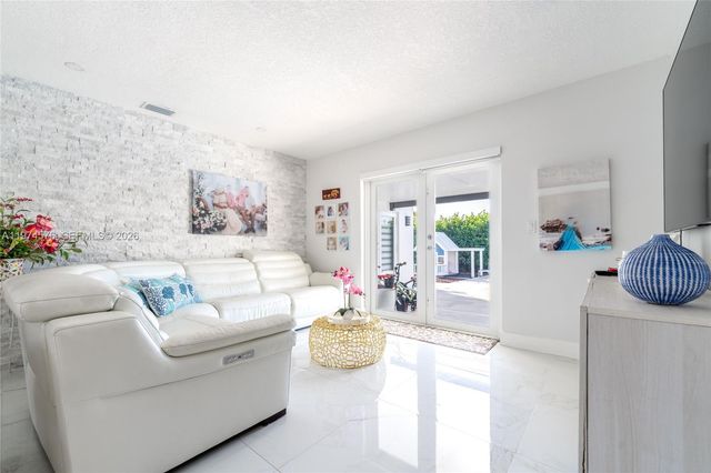 7100 SW 19th Ter, Miami, FL 33155