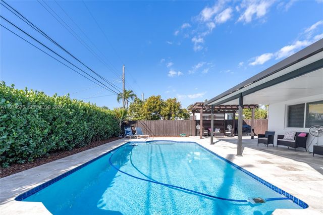 7100 SW 19th Ter, Miami, FL 33155