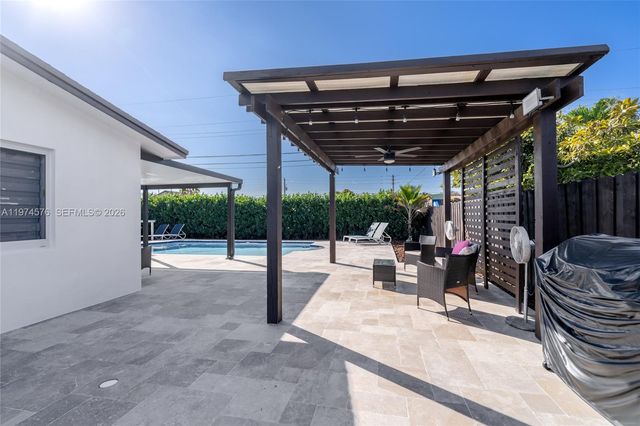 7100 SW 19th Ter, Miami, FL 33155