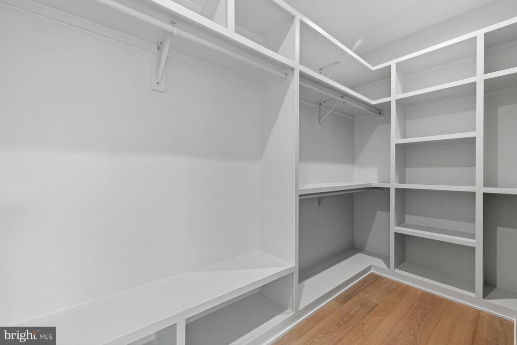 Image 35 of property listing at 5015 CUSHING DR, Kensington, MD 20895