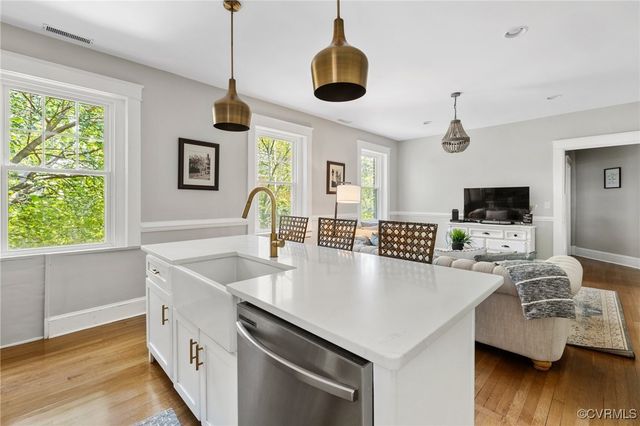 4402 Monument Ave, Richmond, VA 23230