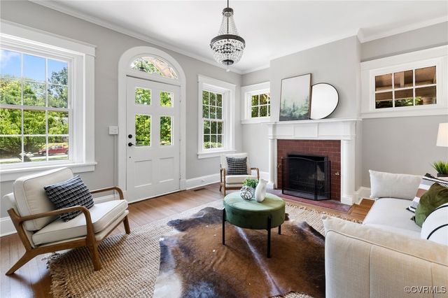 4402 Monument Ave, Richmond, VA 23230