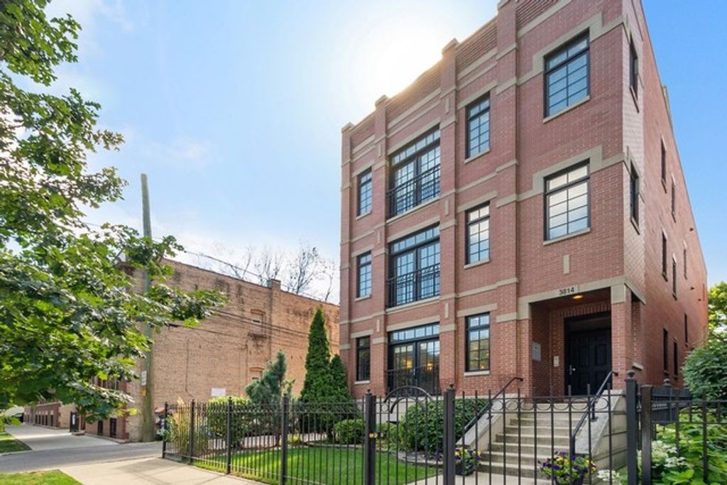 3814 N Greenview Avenue 1, Chicago, IL 60613