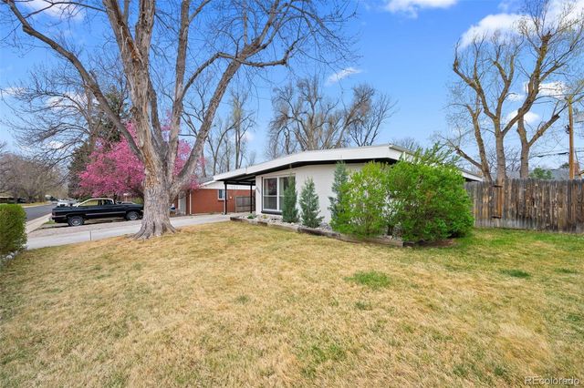 6135 Everett Street, Arvada, CO 80004