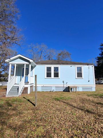 2701 Decatur Street, North Charleston, SC 29405