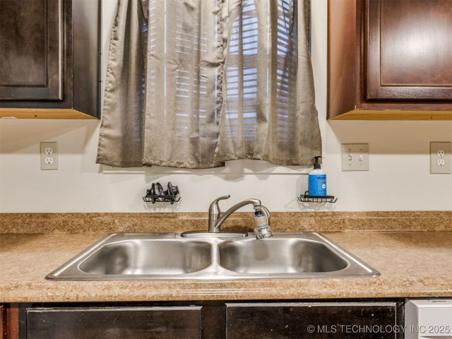 2326 S Main Street, Sapulpa, OK 74066