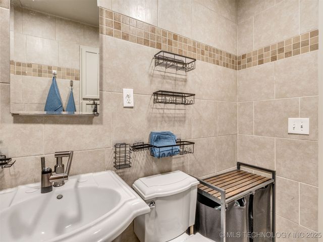 2326 S Main Street, Sapulpa, OK 74066