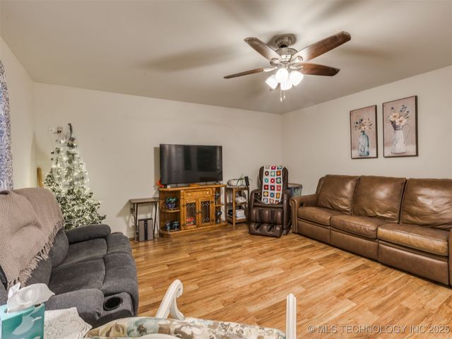 2326 S Main Street, Sapulpa, OK 74066