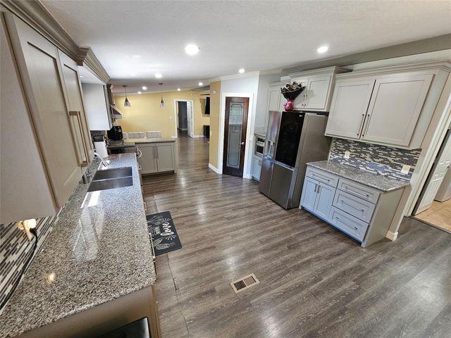 16313 Sandy View Drive, Conroe, TX 77303