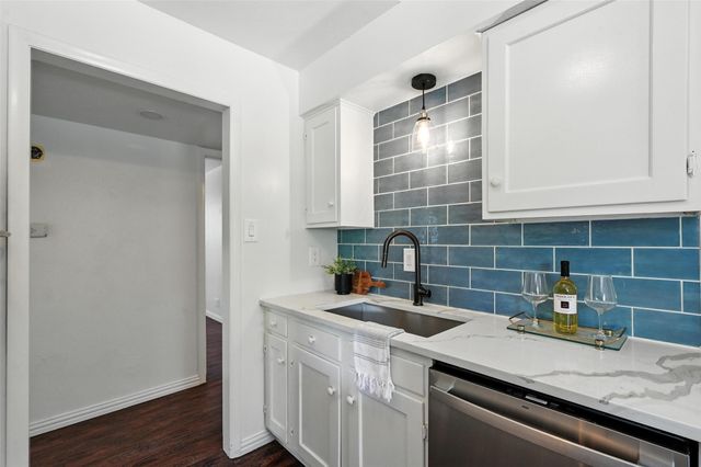 525 Salem Drive, Richardson, TX 75080